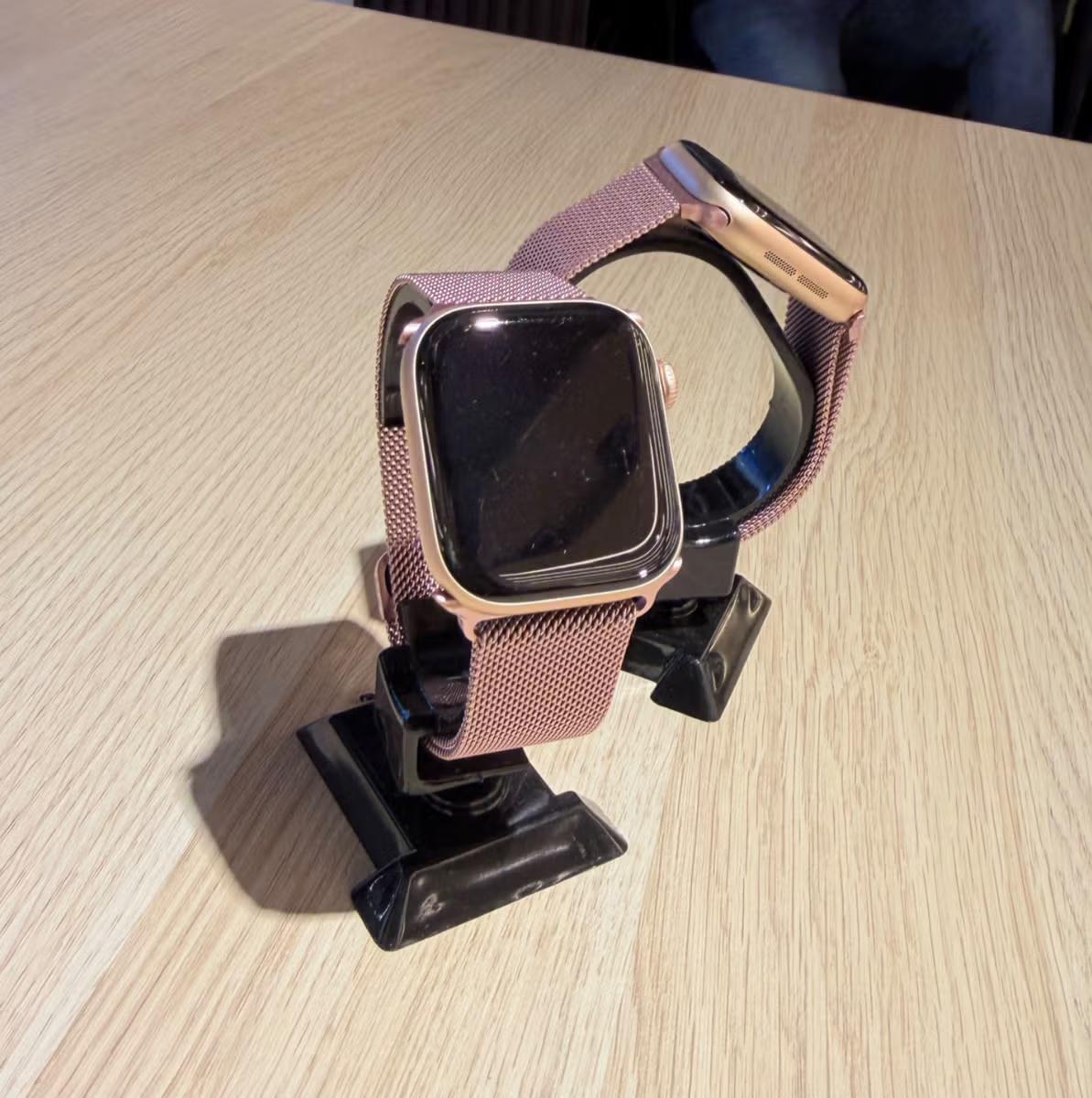 Apple Watch Serie 11 en Rosado