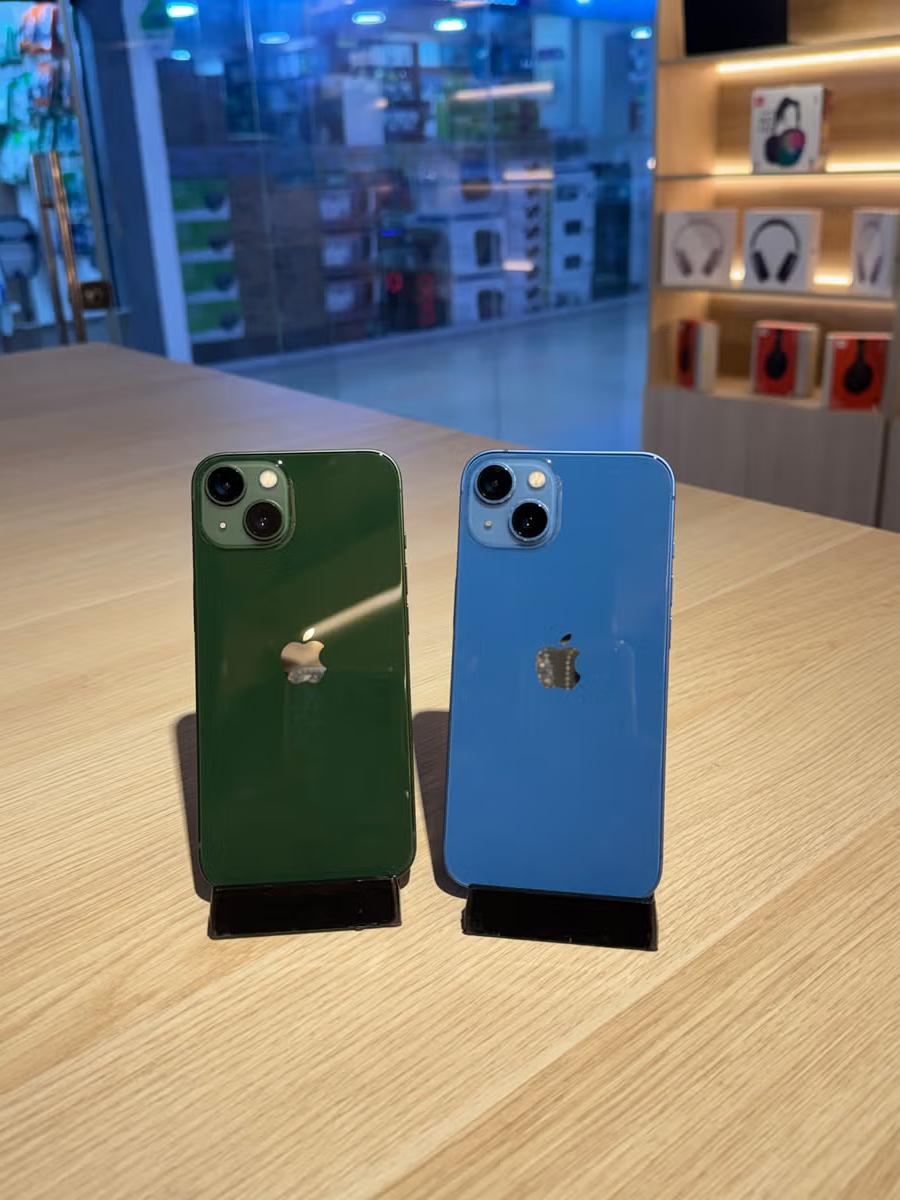 IPhone 13 en Azul