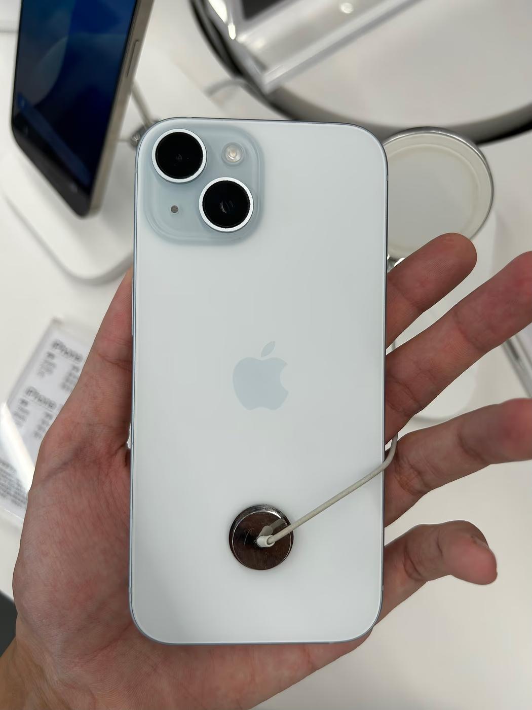 iPhone 15 128 GB, vista trasera