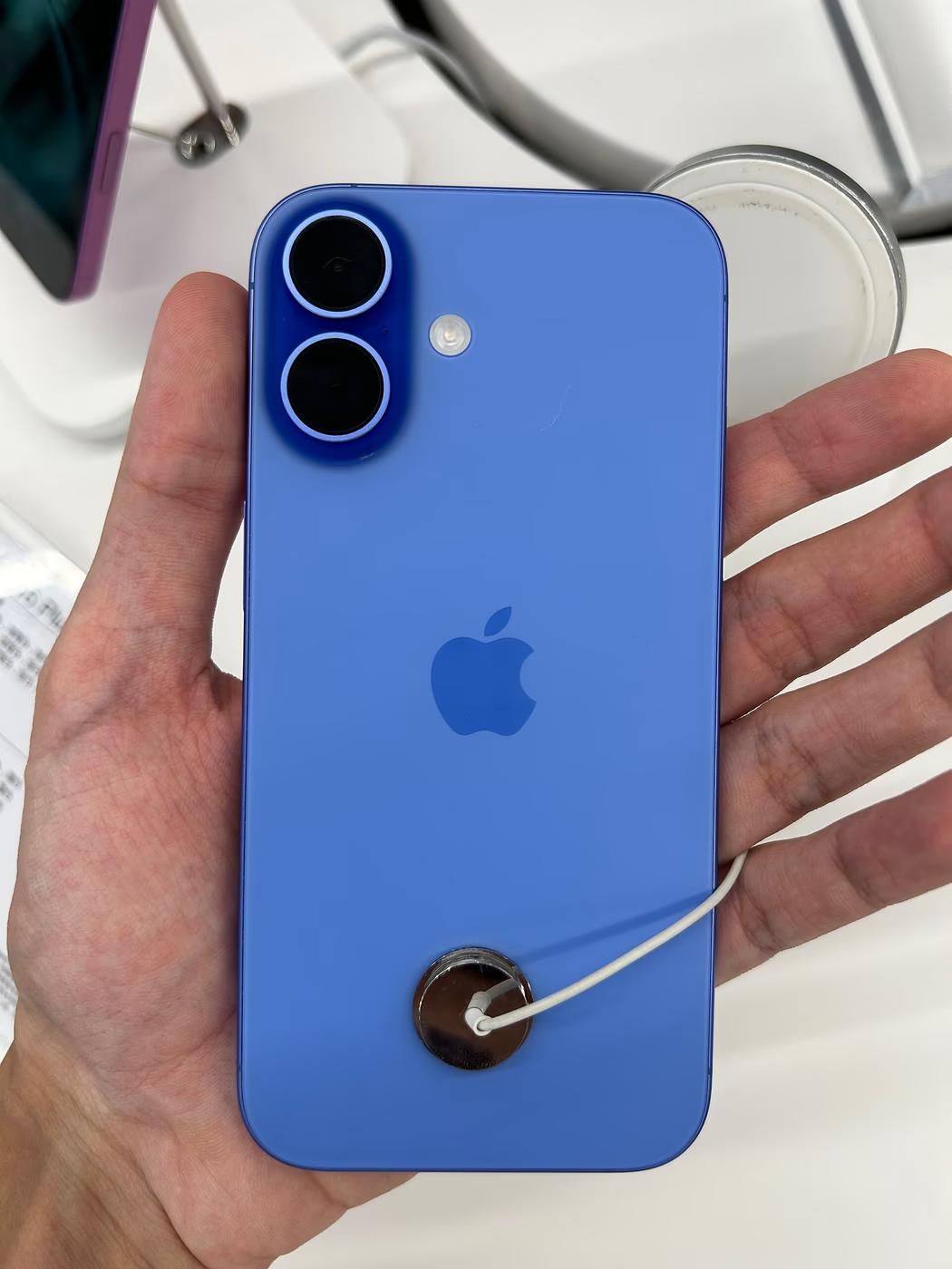 iPhone 16 128 GB